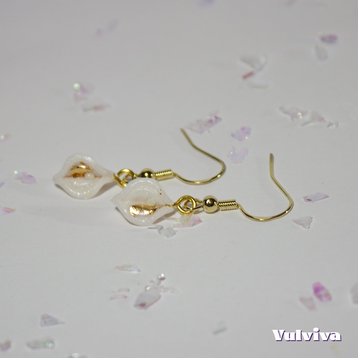 Black or White Vulviva Ohrstecker