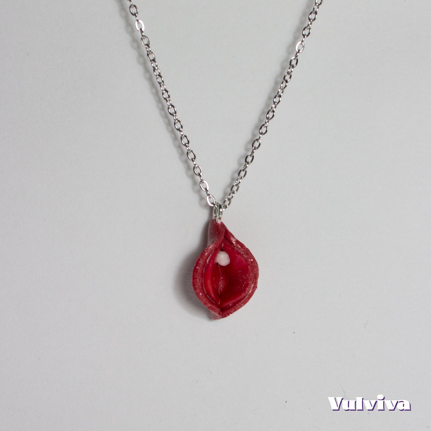 Radical Red Vulviva Halskette